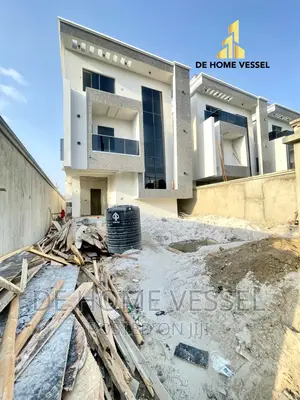 5bdrm Duplex in Lekki Phase 1 for sale