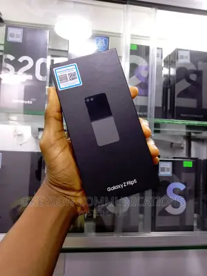 New Samsung Galaxy Z Flip 5 256 GB Gray