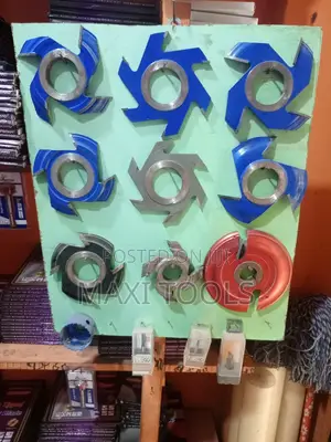 Groven and Design Cutter