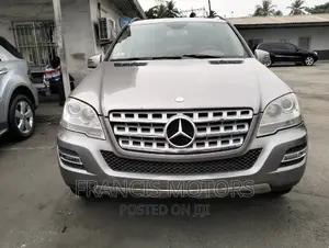 Mercedes-Benz M Class ML 350 4x2 2011 Gray