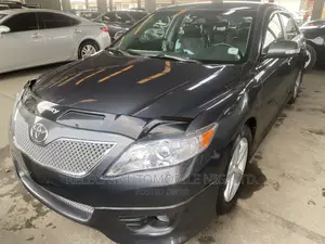 Toyota Camry 2010 Gray