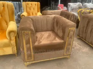 Well Foamed Chesterfield Sofas