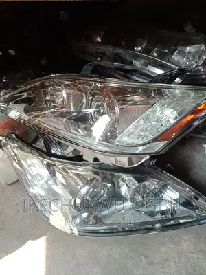 Headlamp Lexus ES 350 2010 Model