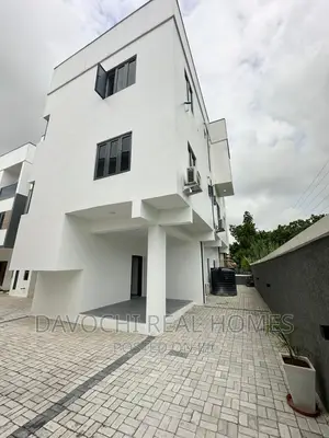 2bdrm Apartment in Osapa London, Lekki for sale