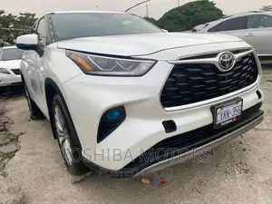 Toyota Highlander Platinum 2022 White