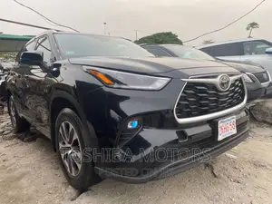 Toyota Highlander XLE 2021 Black