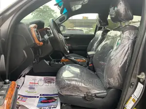 Toyota Tacoma 4dr Double Cab 2016 Gray