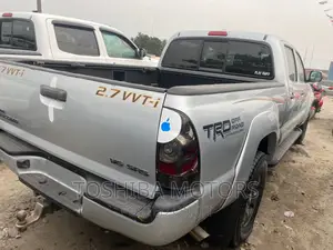 Toyota Tacoma Double Cab V6 Automatic 2012 Silver