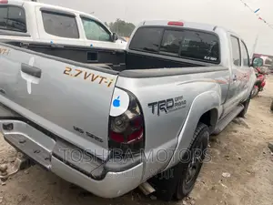 Toyota Tacoma Double Cab V6 Automatic 2012 Silver