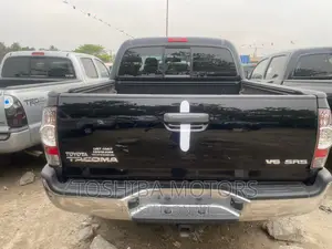Toyota Tacoma 2013 Black