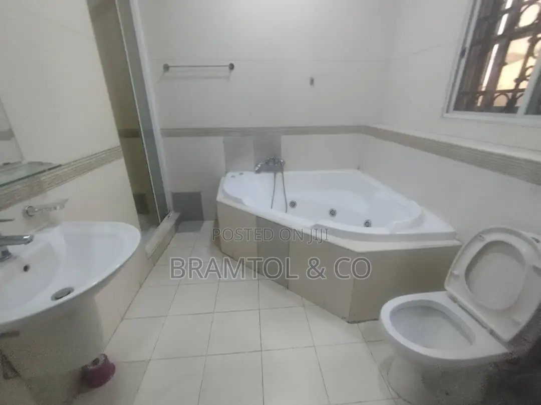 3bdrm Duplex in Maitama for rent
