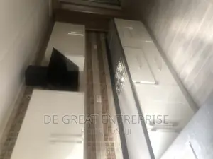 4bdrm Townhouse / Terrace in Private, Jahi for rent