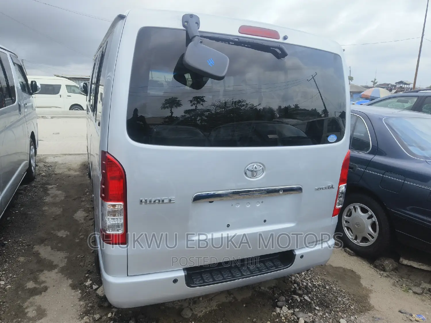 Toyota HiAce 2013 Silver