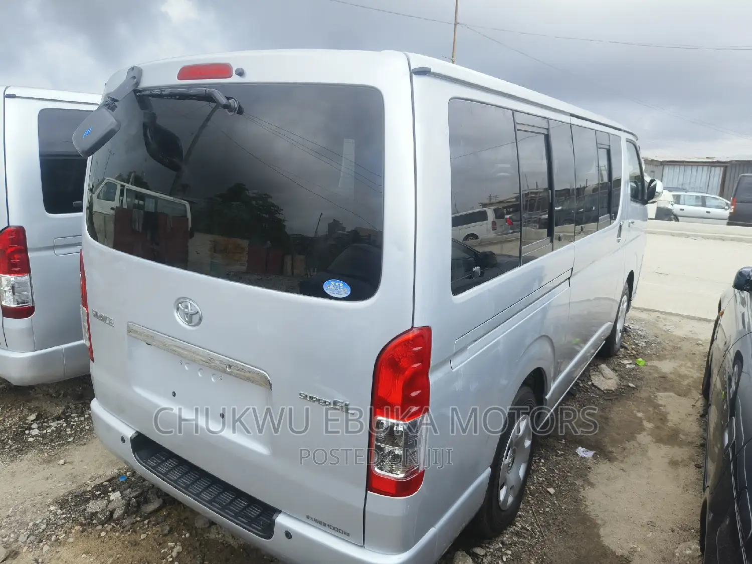 Toyota HiAce 2013 Silver