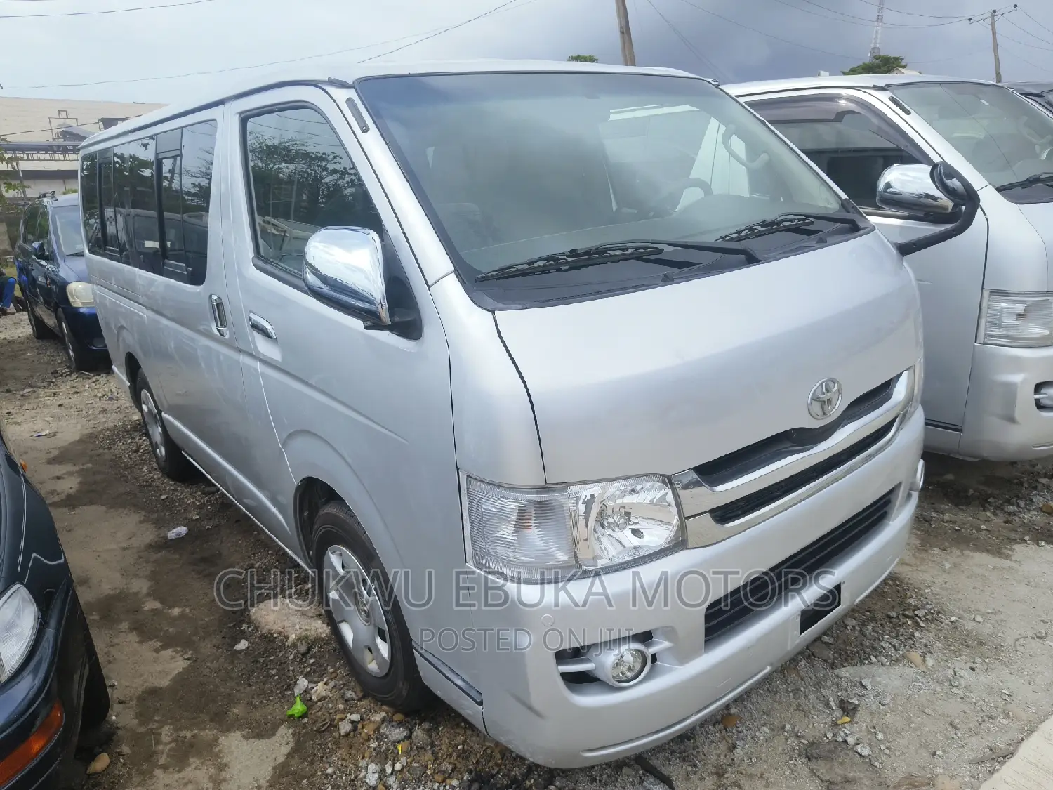 Toyota HiAce 2013 Silver