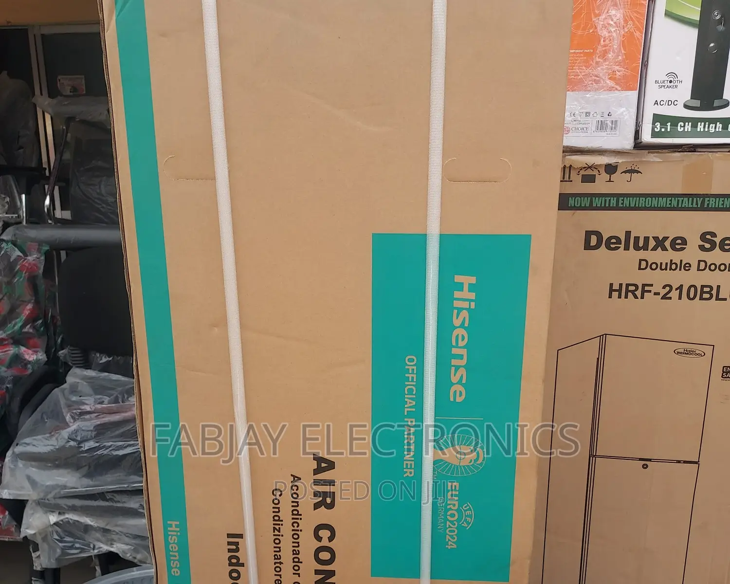 Standing Hisense Air-Conditioning