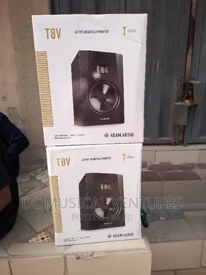 Adam Studio Monitor T8V