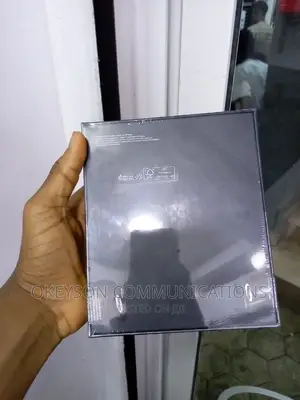 New Samsung Galaxy Z Fold4 512 GB Gold