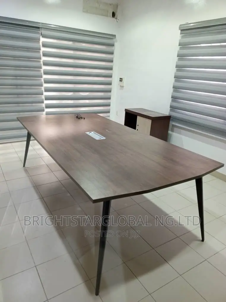 High Quality Office Executive Conference Table Wt Metal Leg