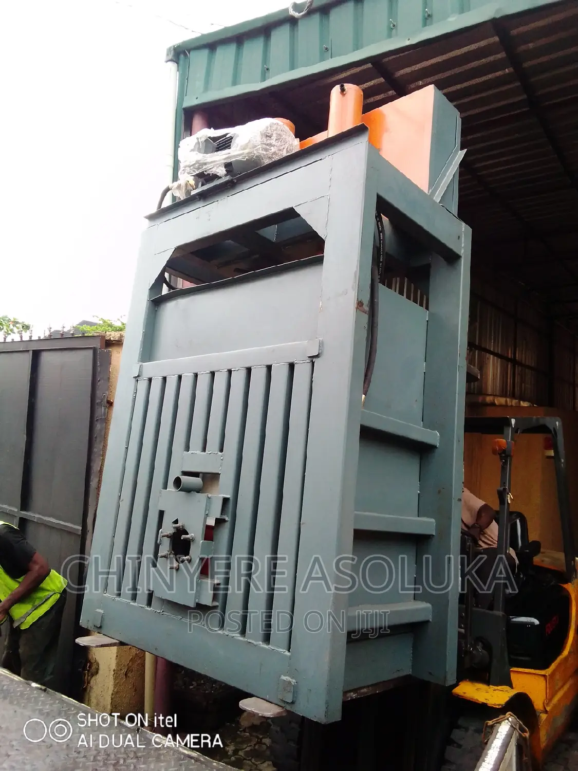80tons Bailing Machine.