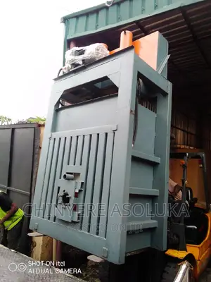 80tons Bailing Machine.
