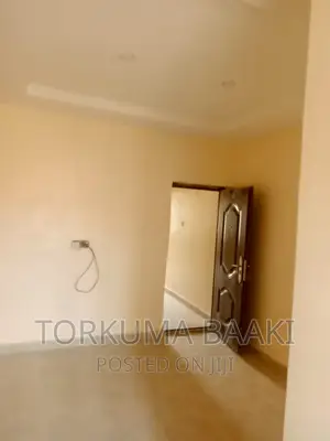 1bdrm Block of Flats in Manreng Estate, Life Camp for rent
