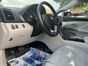 Toyota Venza 2012 Silver