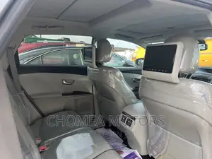 Toyota Venza 2012 Silver