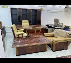 An Mahogny Supper Executive Office Table Full Complete Set