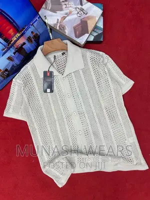 Classic Shortsleeved Shirt