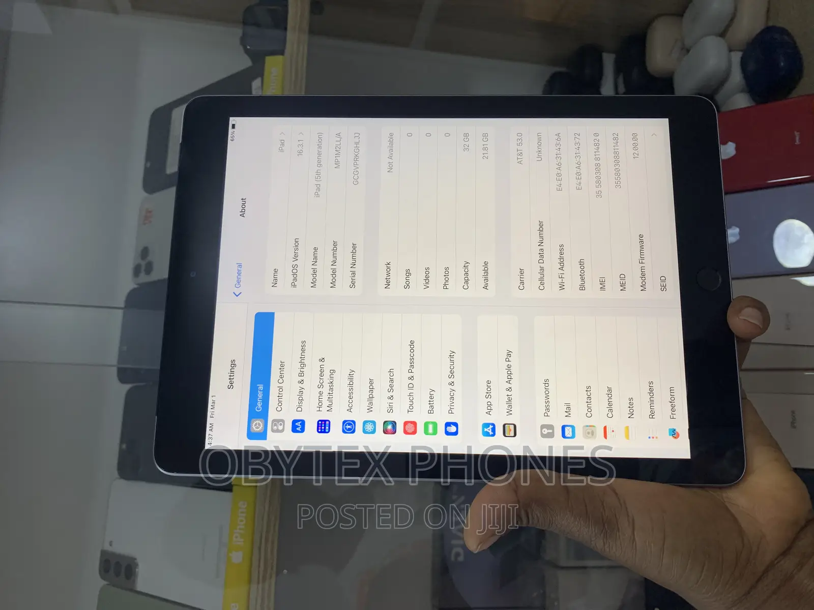 Apple iPad 5 (2022) 32 GB Gray