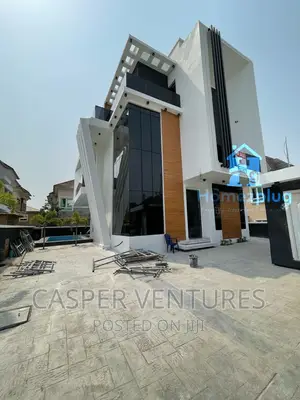 6bdrm Duplex in Chevron for sale