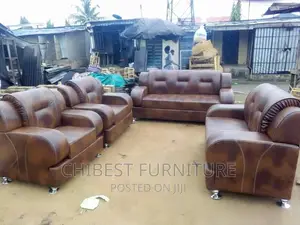 Standard and Comfortable Sofa Chair for Homes