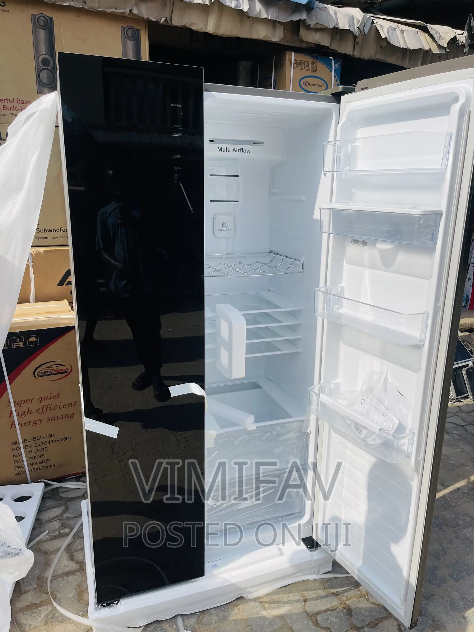 Hisense Side by Side Fridge With Dispenser