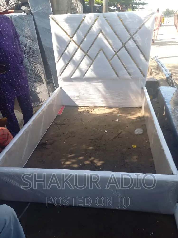 Quality 4 Half and by 6ft Bed Frame