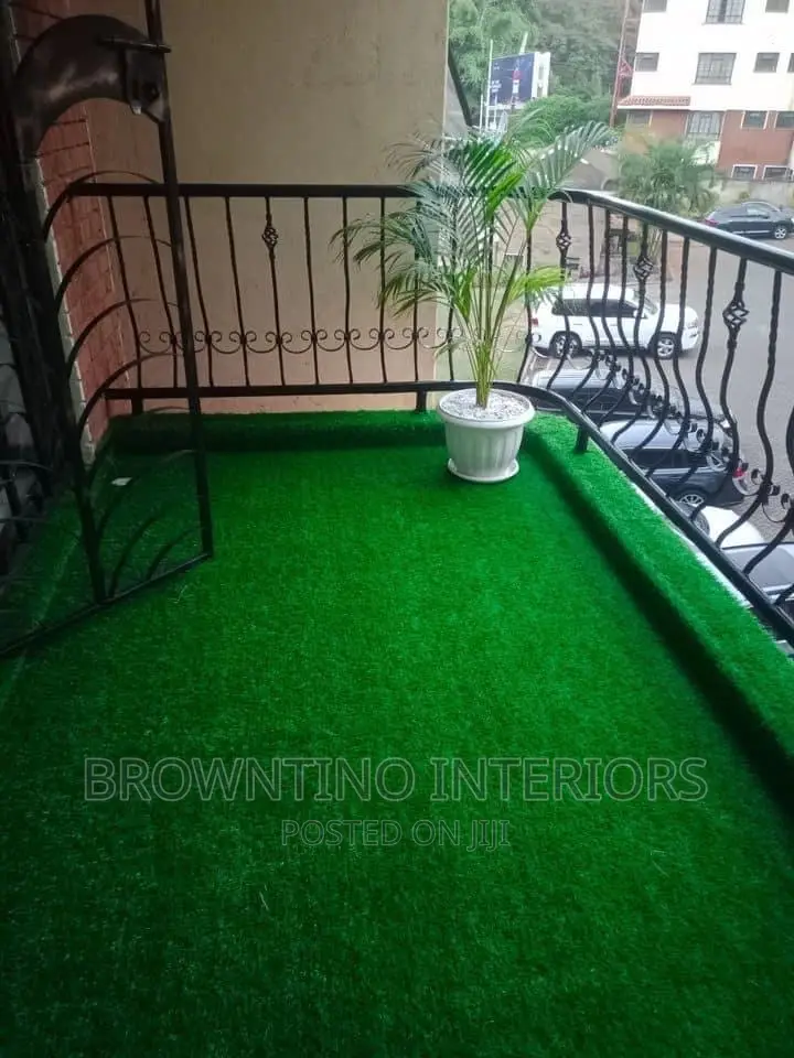 Carpet Grass or Artificial Grass