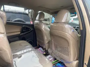 Toyota RAV4 3.5 Limited 4x4 2011 Gold