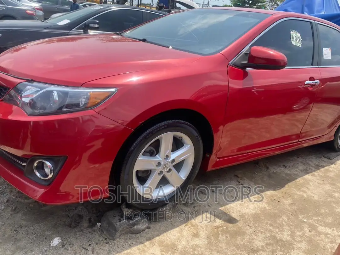 Toyota Camry 2013 Red