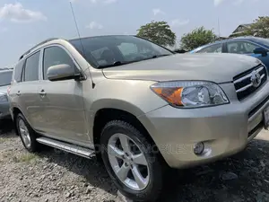 Toyota RAV4 I4 4x2 2008 Gold