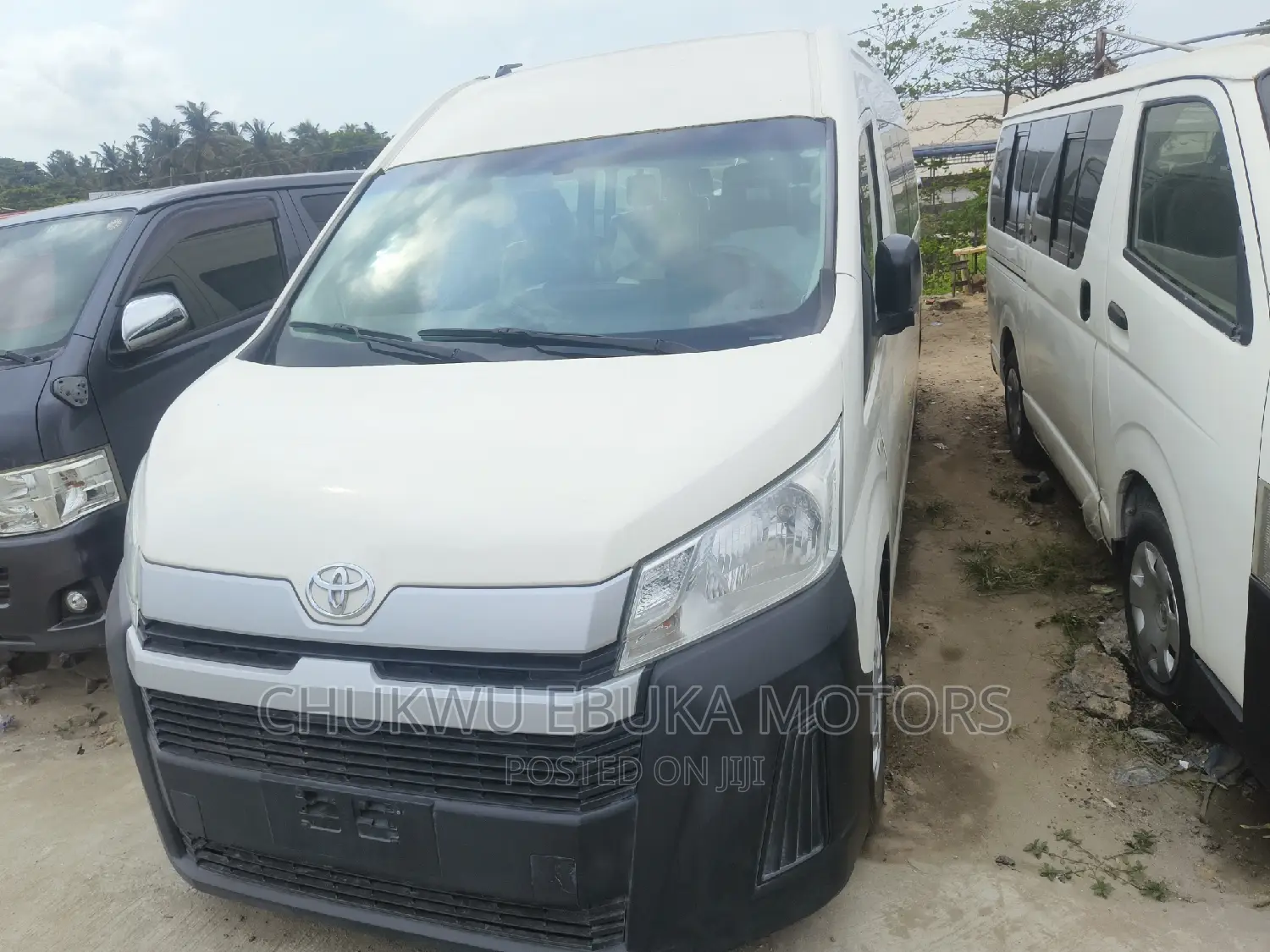 Toyota Grand HiAce 2019 White