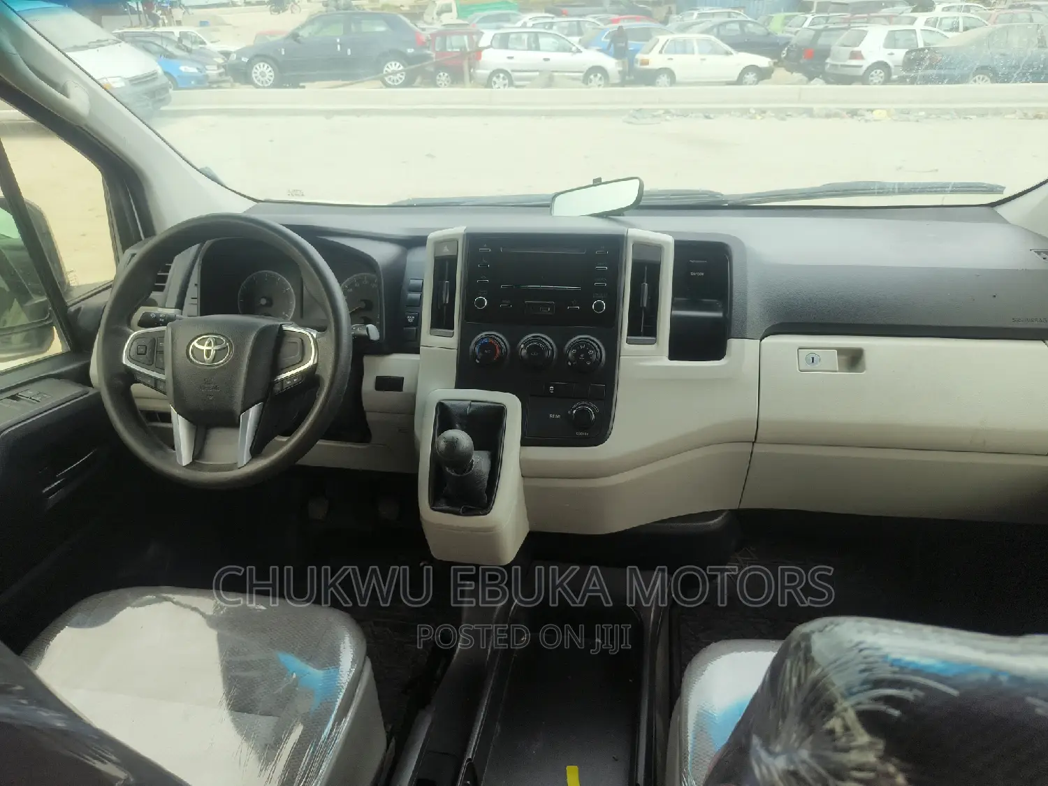 Toyota Grand HiAce 2019 White