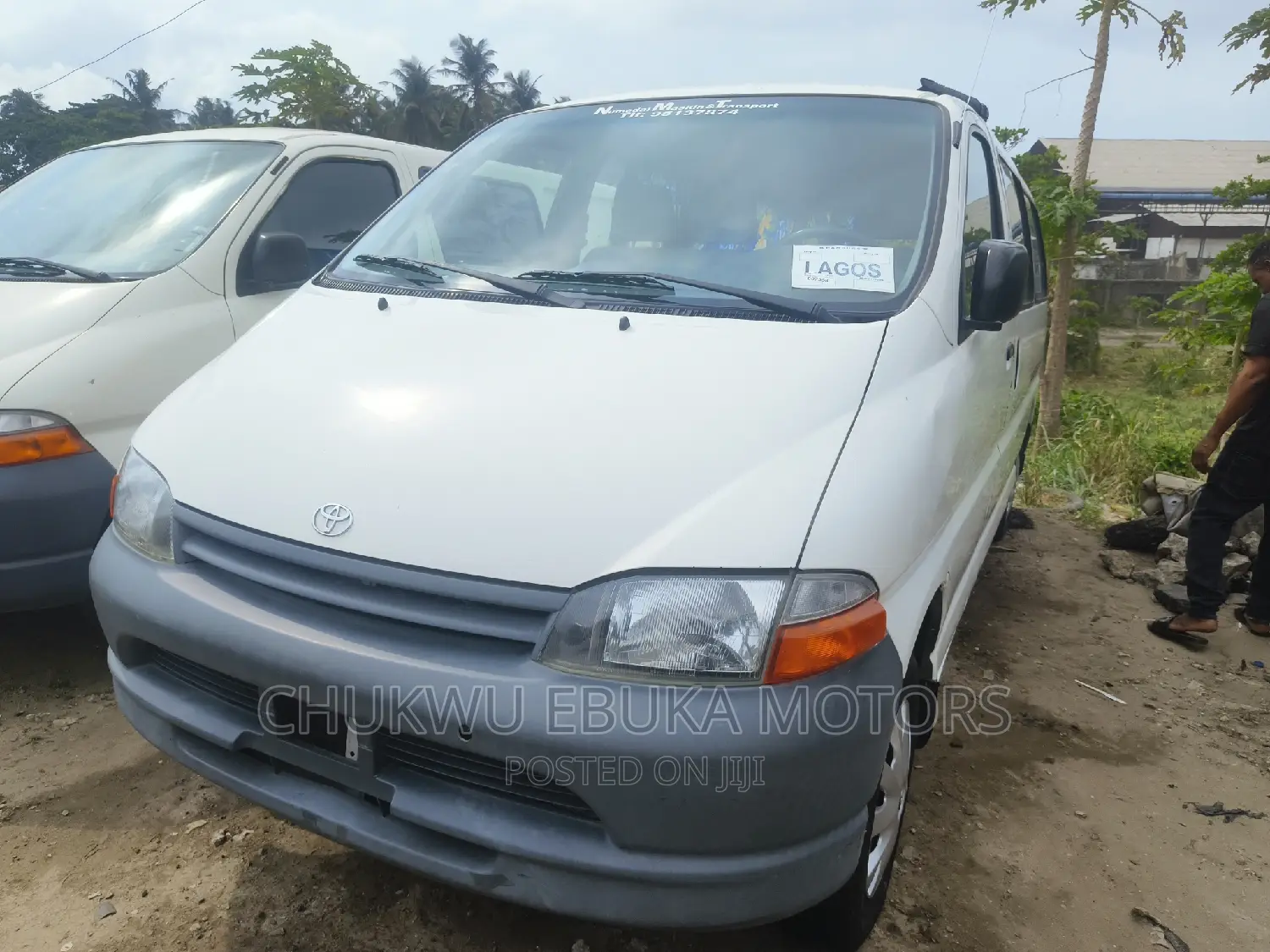 Toyota HiAce 2002 White
