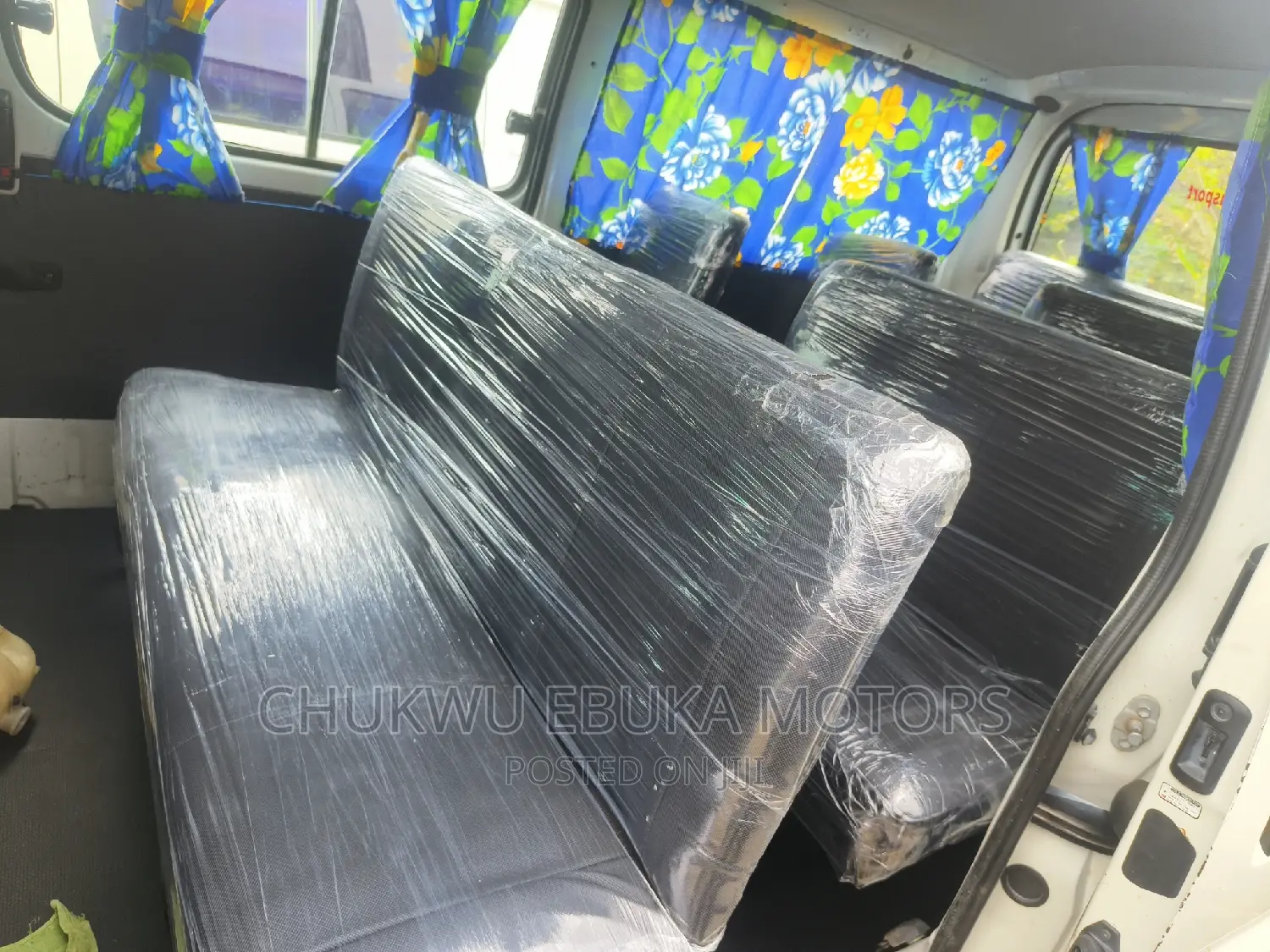 Toyota HiAce 2002 White