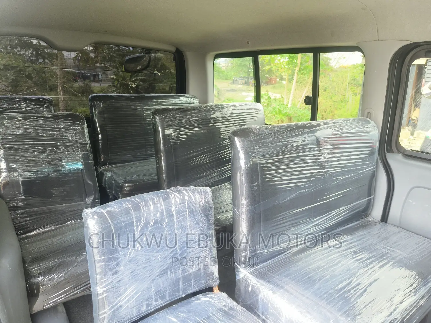 Toyota HiAce 2013 Black