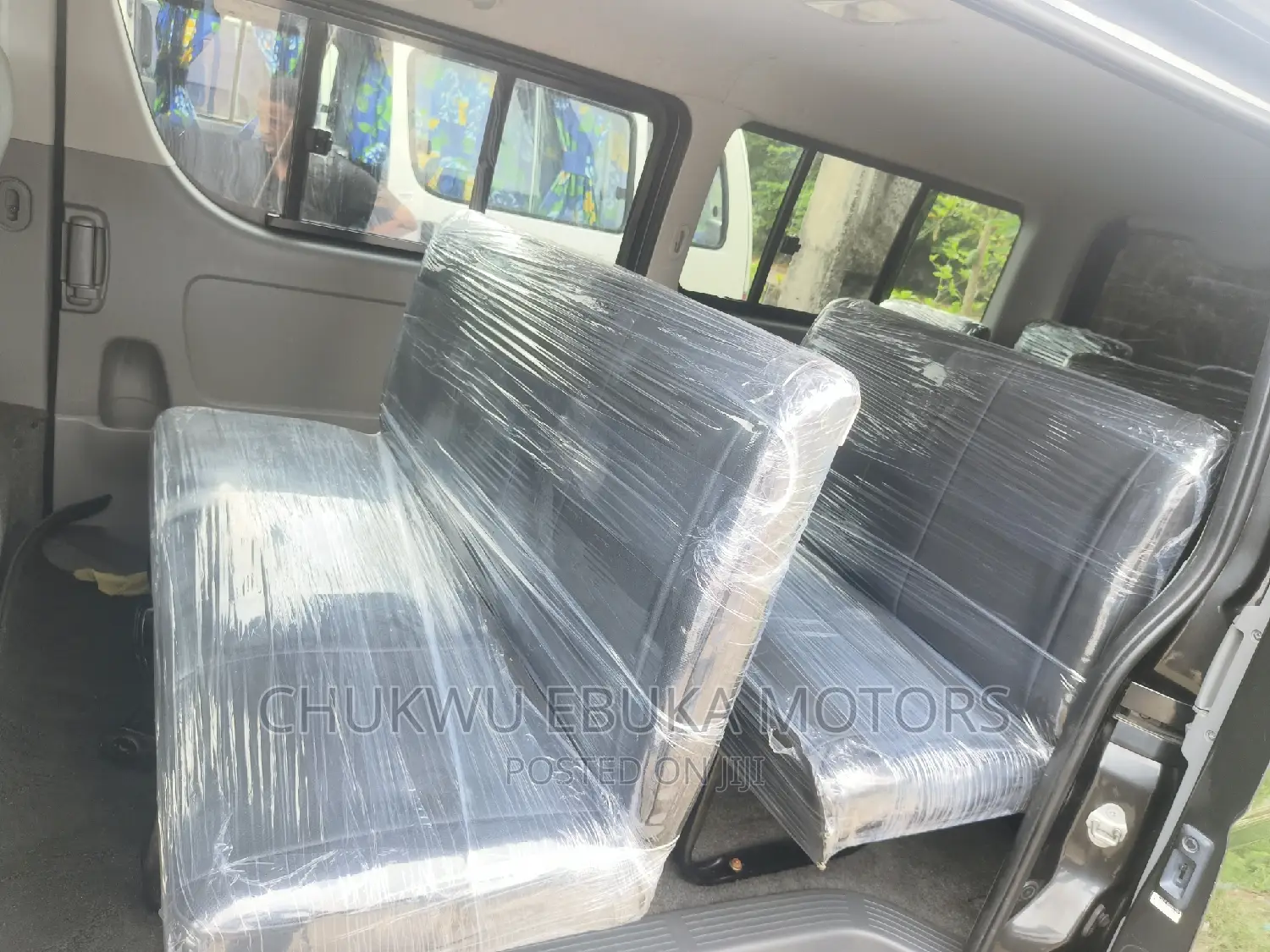 Toyota HiAce 2013 Black