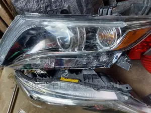 Headlamp Toyota Venza 2015 Model Led