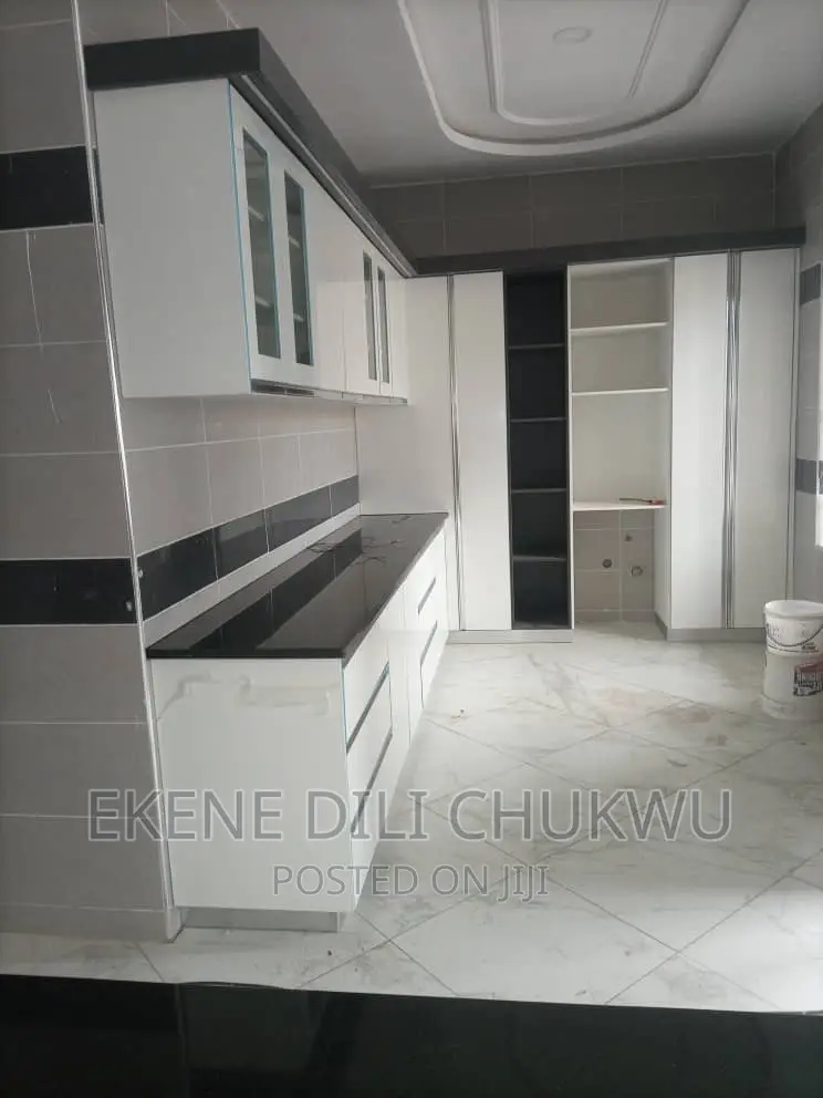 High Glossy Kitchen Cabinets
