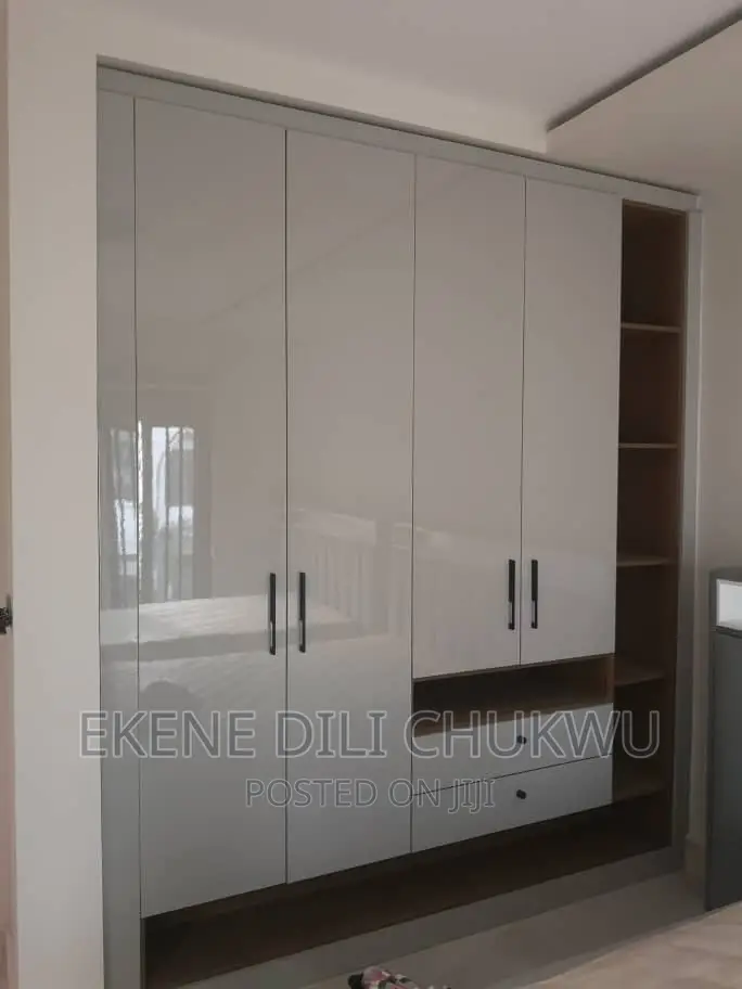 High Glossy Kitchen Cabinets