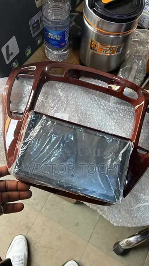 Android Screen With Frame Highlander 2003 / 2005