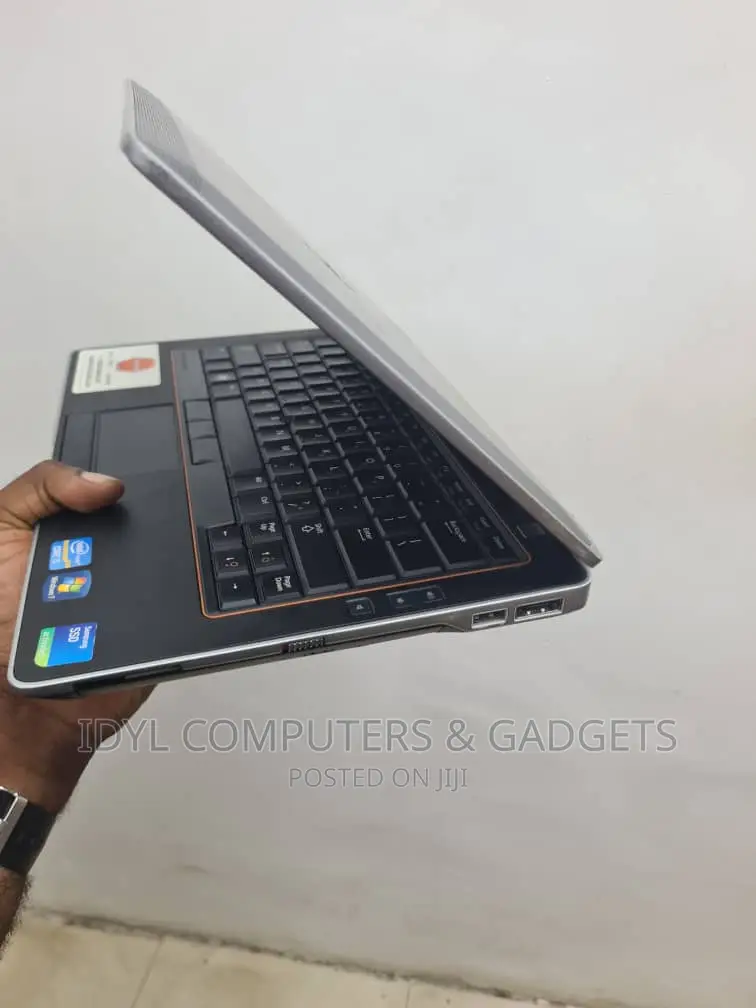 Laptop Dell Latitude E6330 8GB Intel Core I5 HDD 500GB
